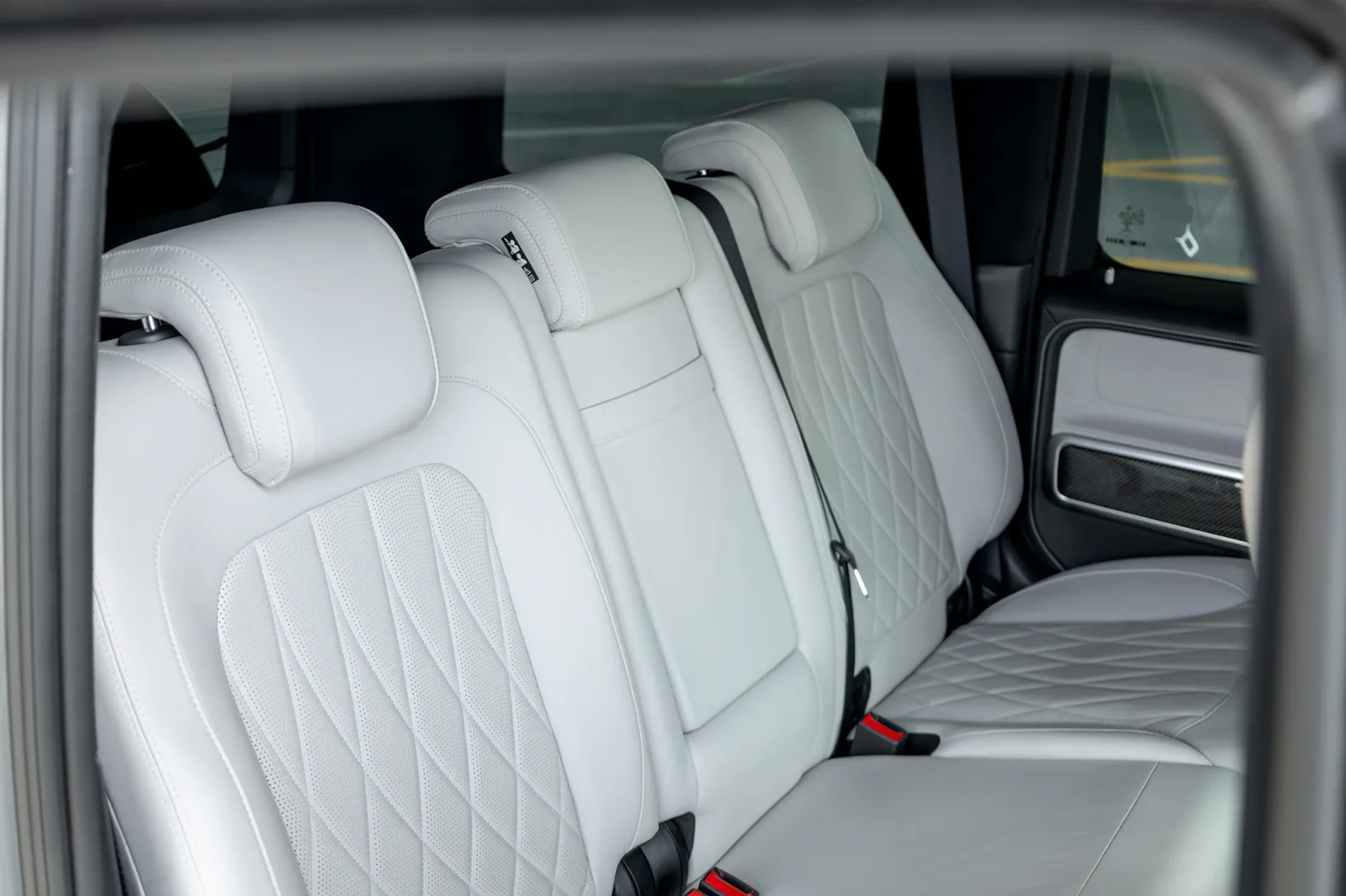 Miete Mercedes-Benz G-Class 63 AMG Grau 2025 in der Dubai - 6 