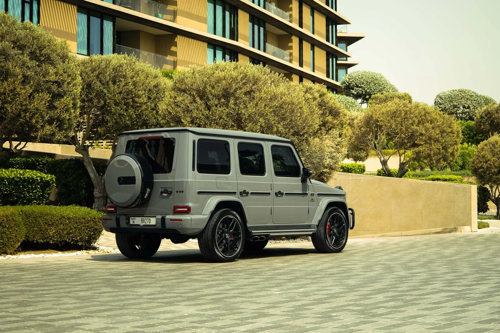 Miete Mercedes-Benz G-Class 63 AMG Grau 2025 in der Dubai - 14 