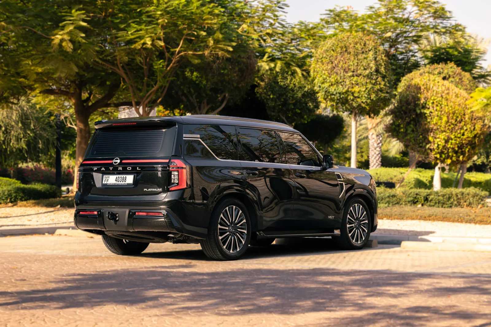 Affitto Nissan Patrol LE Nero 2026 in Dubai - 7 