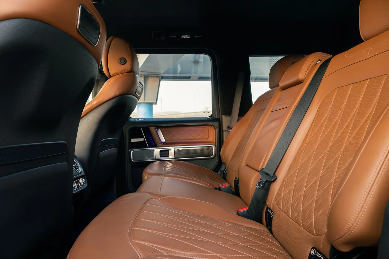 Noleggio Mercedes-Benz G-Class 63 AMG Bianco 2022 a Dubai - 7 