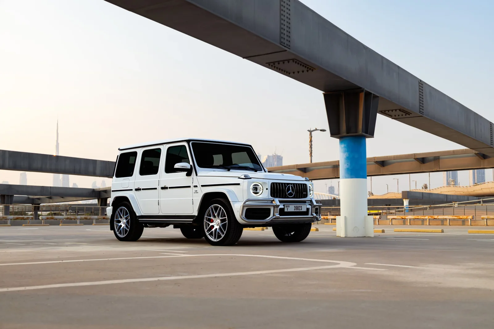 Noleggio Mercedes-Benz G-Class 63 AMG Bianco 2022 a Dubai - 17 