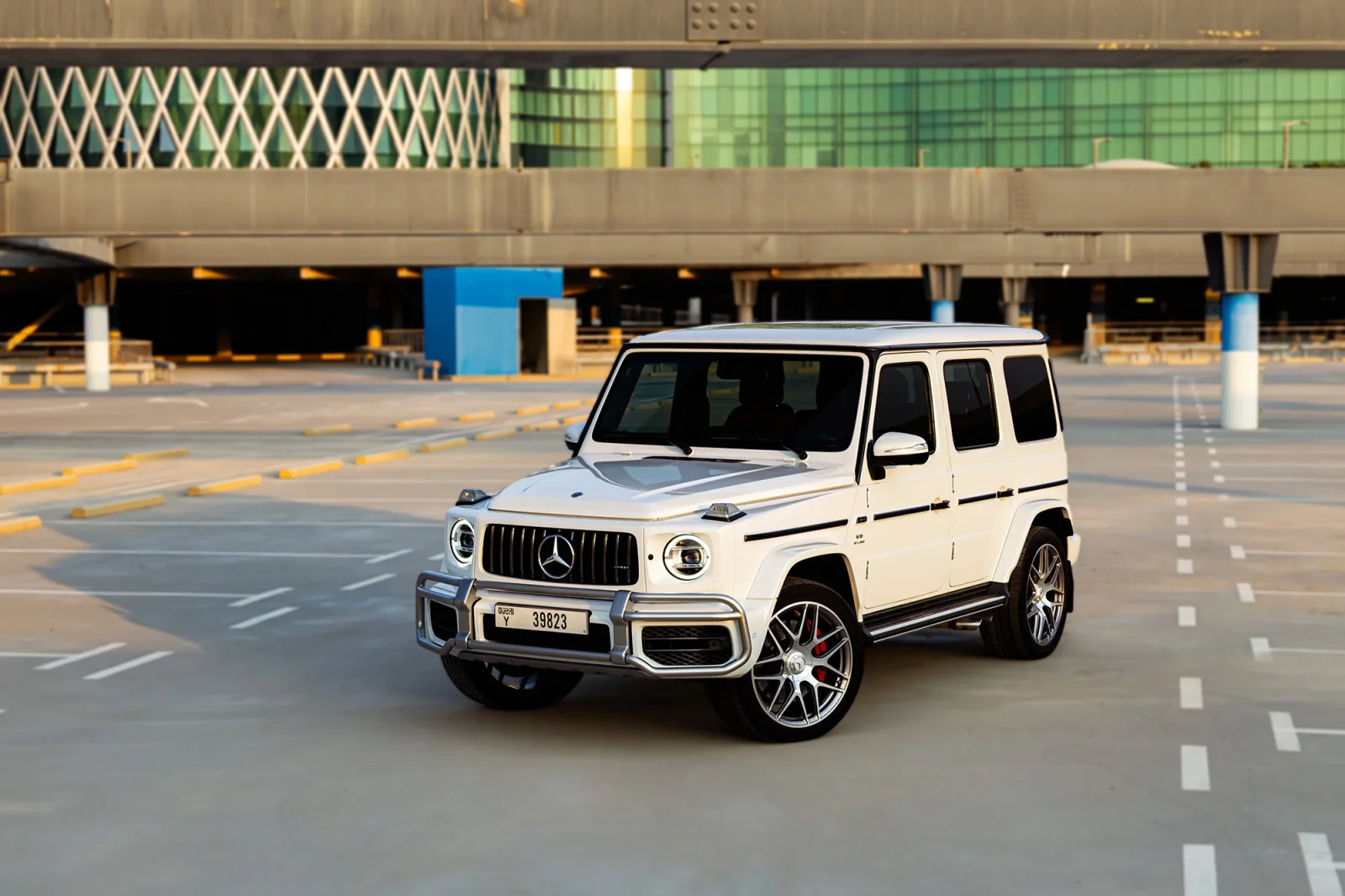 Noleggio Mercedes-Benz G-Class 63 AMG Bianco 2022 a Dubai - 16 