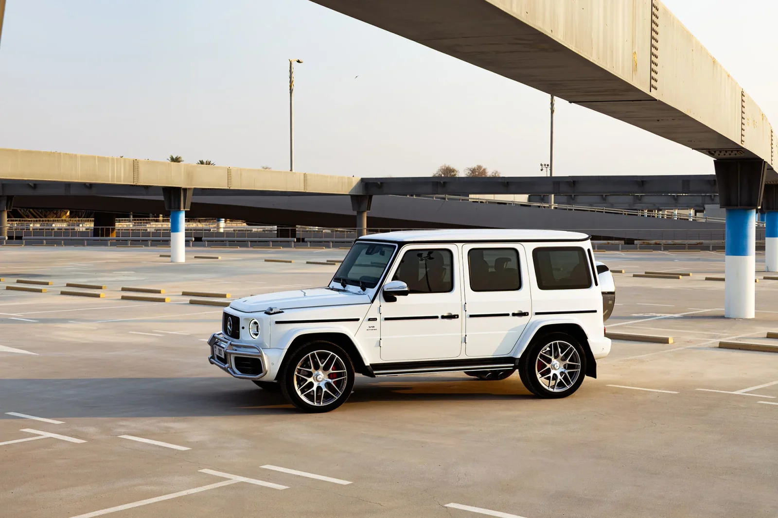 Noleggio Mercedes-Benz G-Class 63 AMG Bianco 2022 a Dubai - 3 