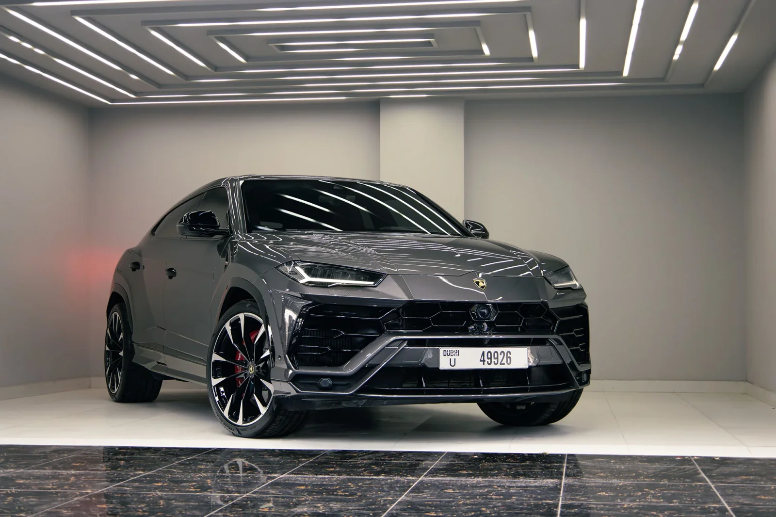 Аренда Lamborghini Urus  Серый 2021 в Дубае