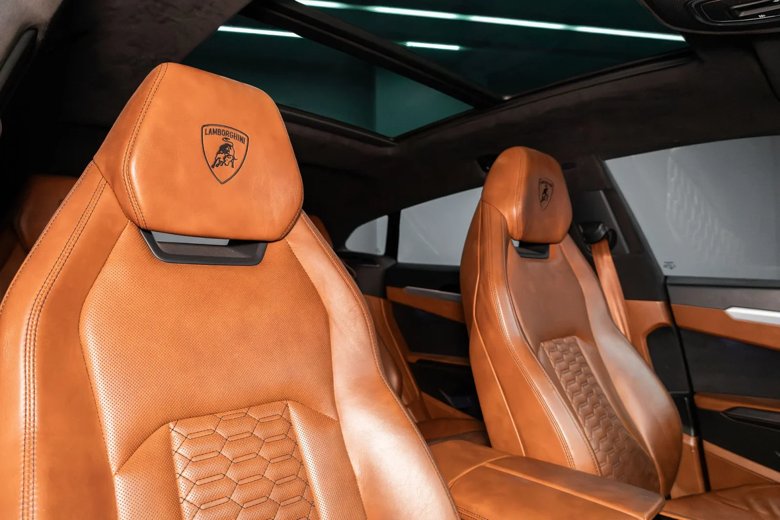 Аренда Lamborghini Urus  Серый 2021 в Дубае - 8 