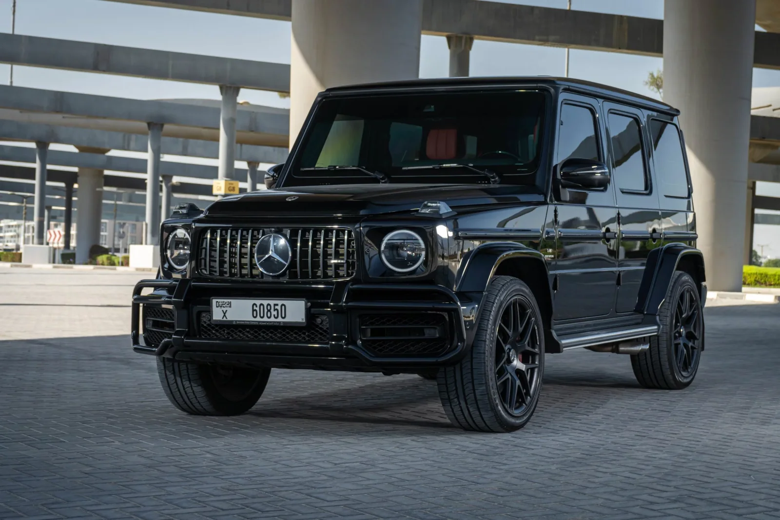 Kiralık Mercedes-Benz G-Class  Siyah 2021 içinde Dubai