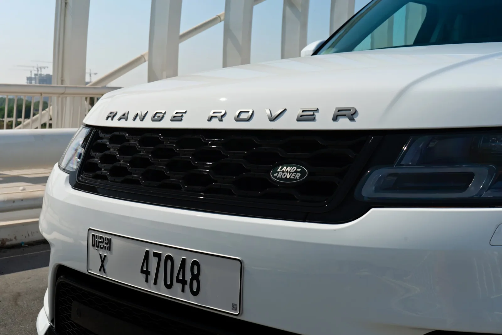 Kiralık Land Rover Range Rover Sport  Beyaz 2019 içinde Dubai