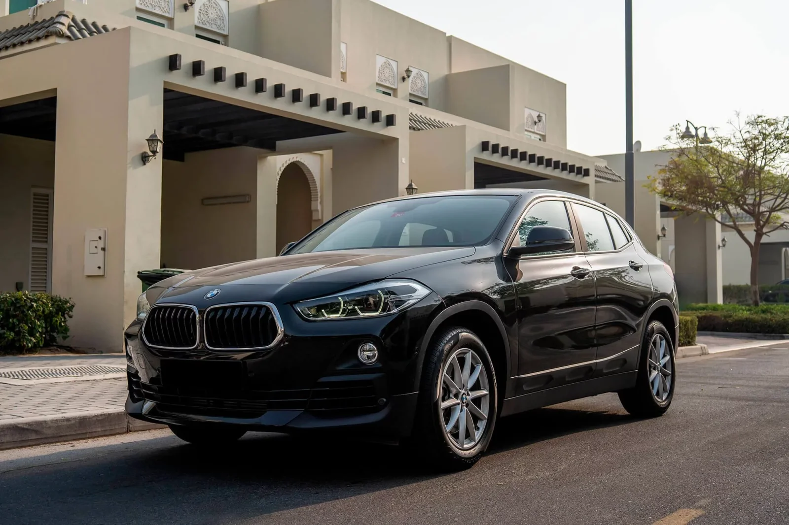 Loyer BMW X2  Noir 2022 en Dubai