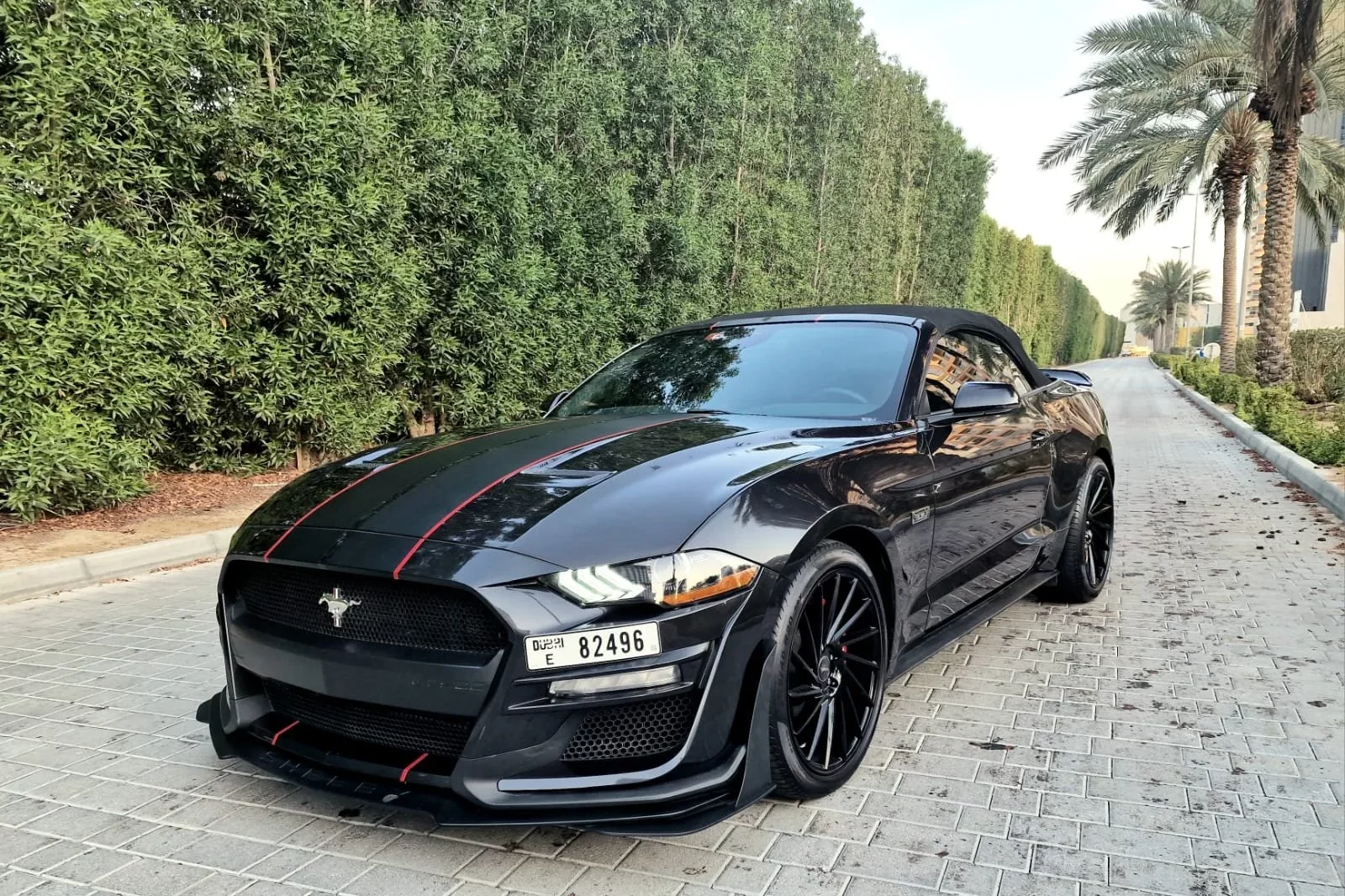 Kiralık Ford Mustang  Siyah 2022 içinde Dubai