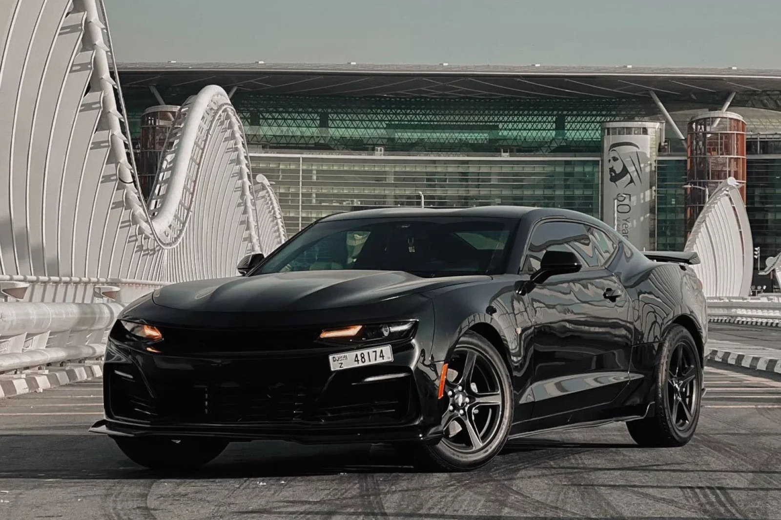 Kiralık Chevrolet Camaro  Siyah 2022 içinde Dubai