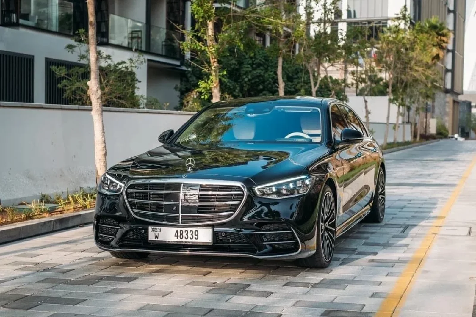 Kiralık Mercedes-Benz S-Class S500 Siyah 2022 içinde Dubai