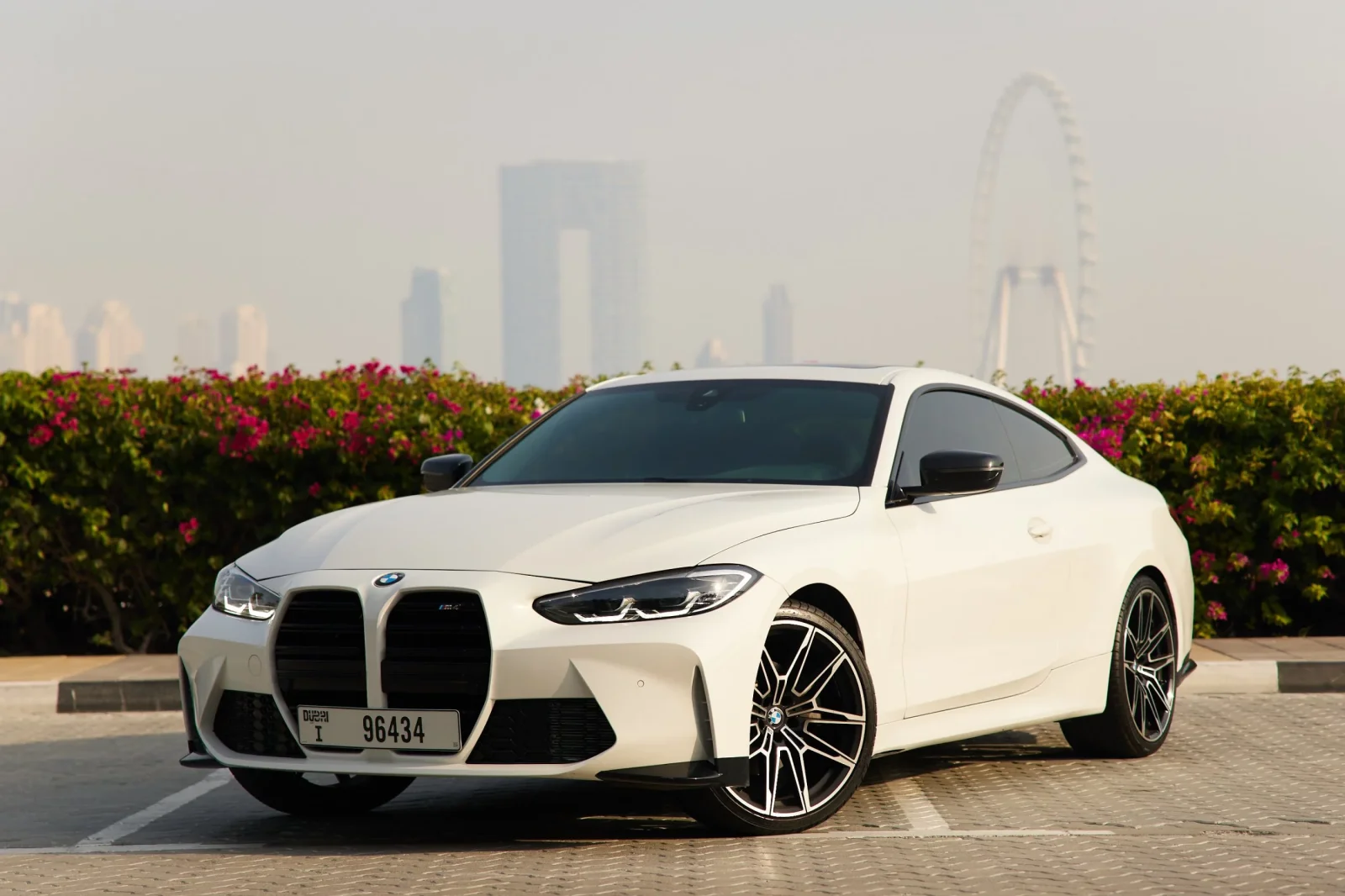 Loyer BMW 4-Series 430i Blanc 2021 en Dubai