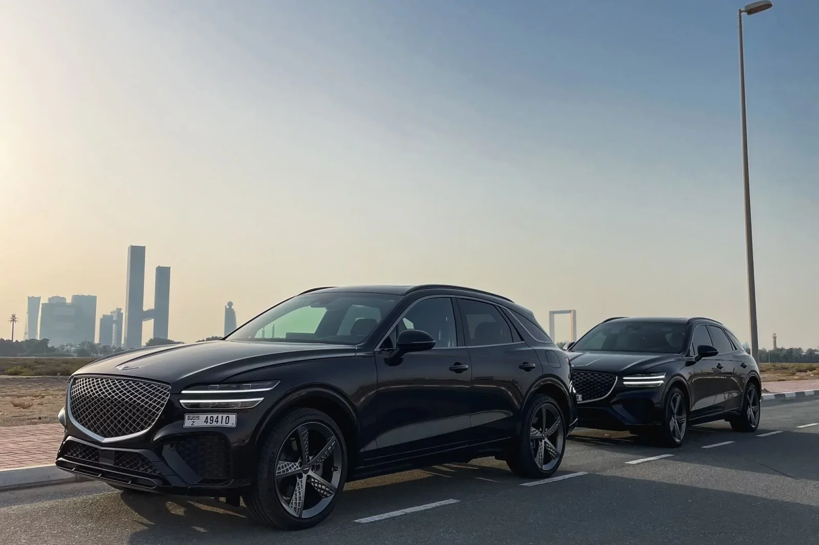 Miete Genesis GV70  Schwarz 2022 in der Dubai