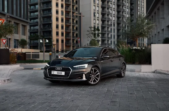 Audi A5 Grau 2023