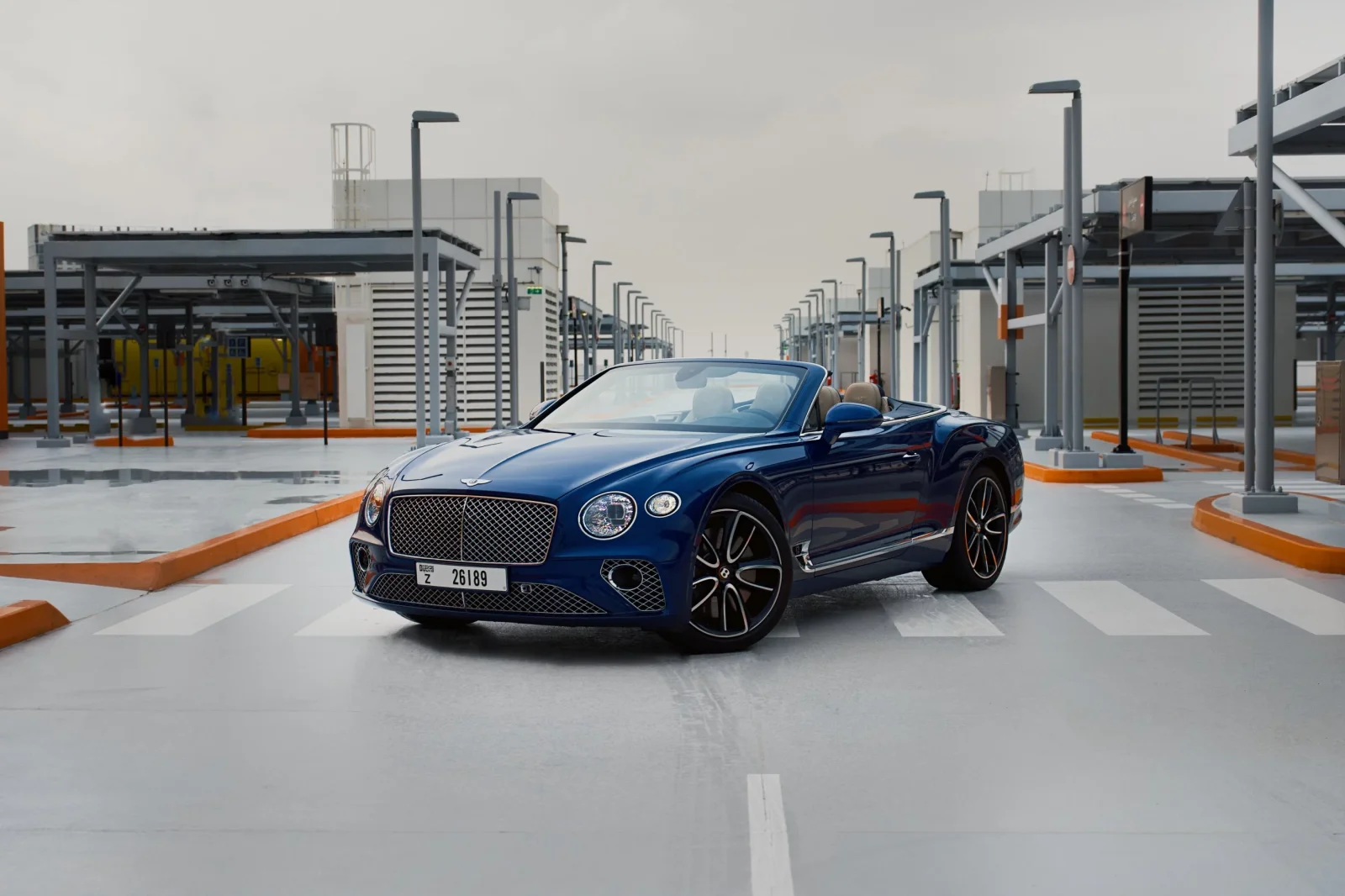 Alquiler Bentley Continental GT Convertible Azul 2022 en Dubái