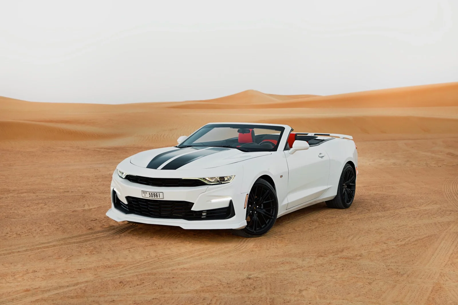 Kiralık Chevrolet Camaro  Beyaz 2020 içinde Dubai