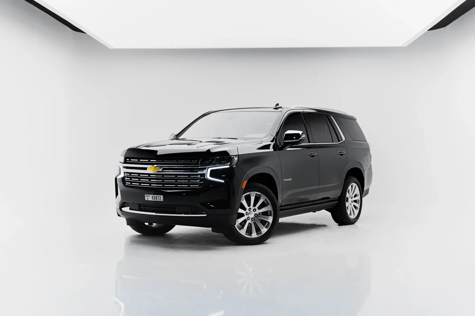 Miete Chevrolet Tahoe Premier Schwarz 2022 in der Dubai