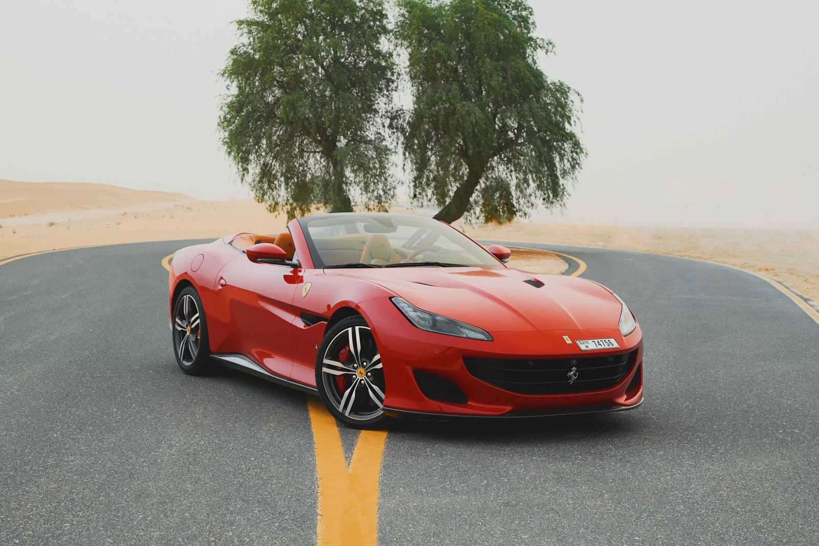 Kiralık Ferrari Portofino  Kırmızı 2020 içinde Dubai