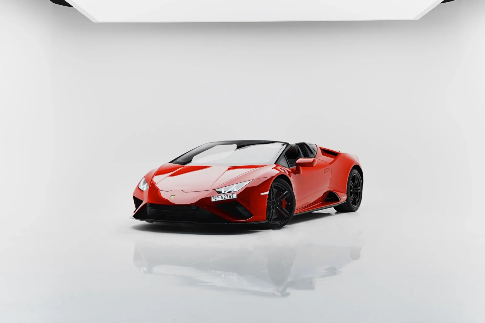 Miete Lamborghini Huracan Evo Spyder Rot 2022 in der Dubai