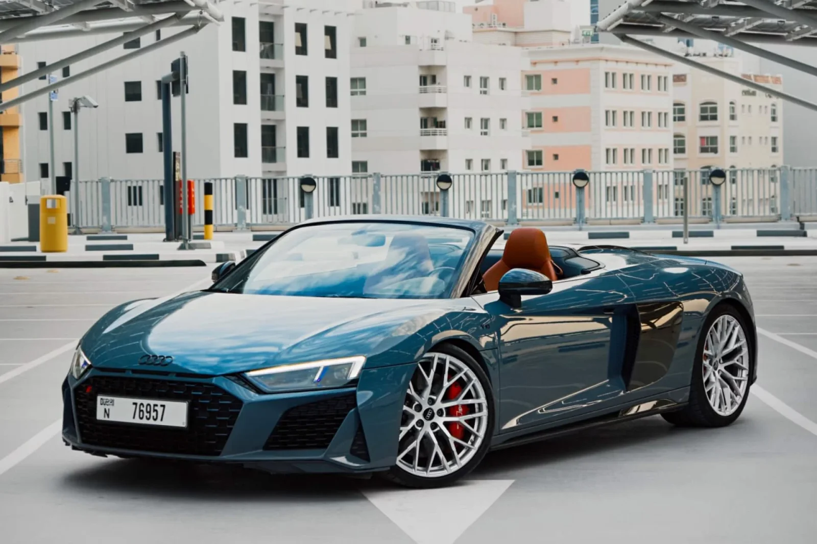 Rent Audi R8 Spyder Blue 2022 in Dubai