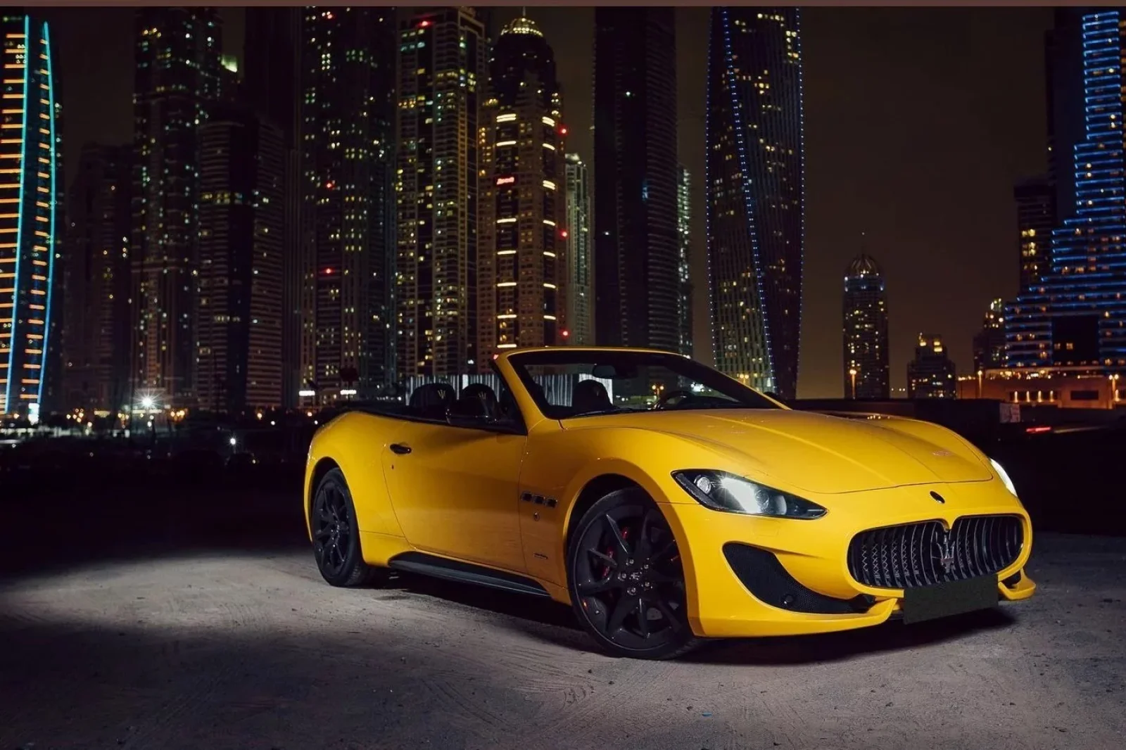 Affitto Maserati GranTurismo Sport Cabrio Giallo 2018 in Dubai