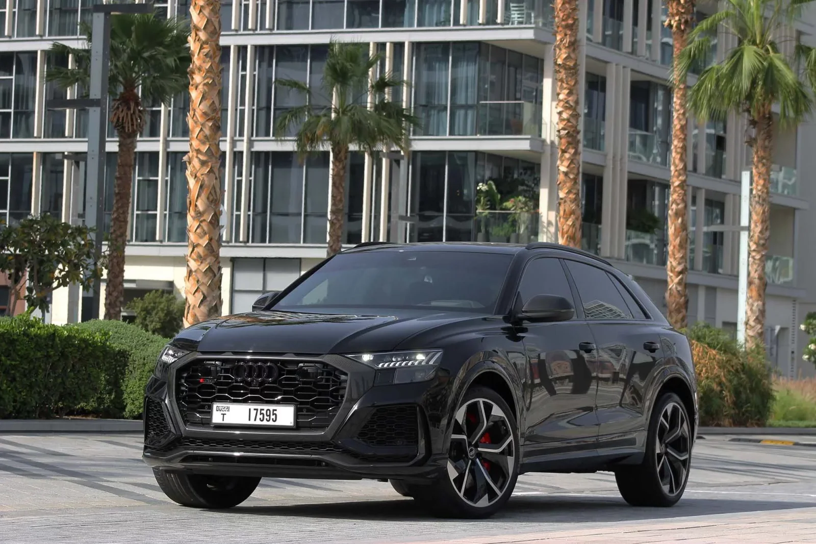 Loyer Audi RS Q8 RS Noir 2022 en Dubai