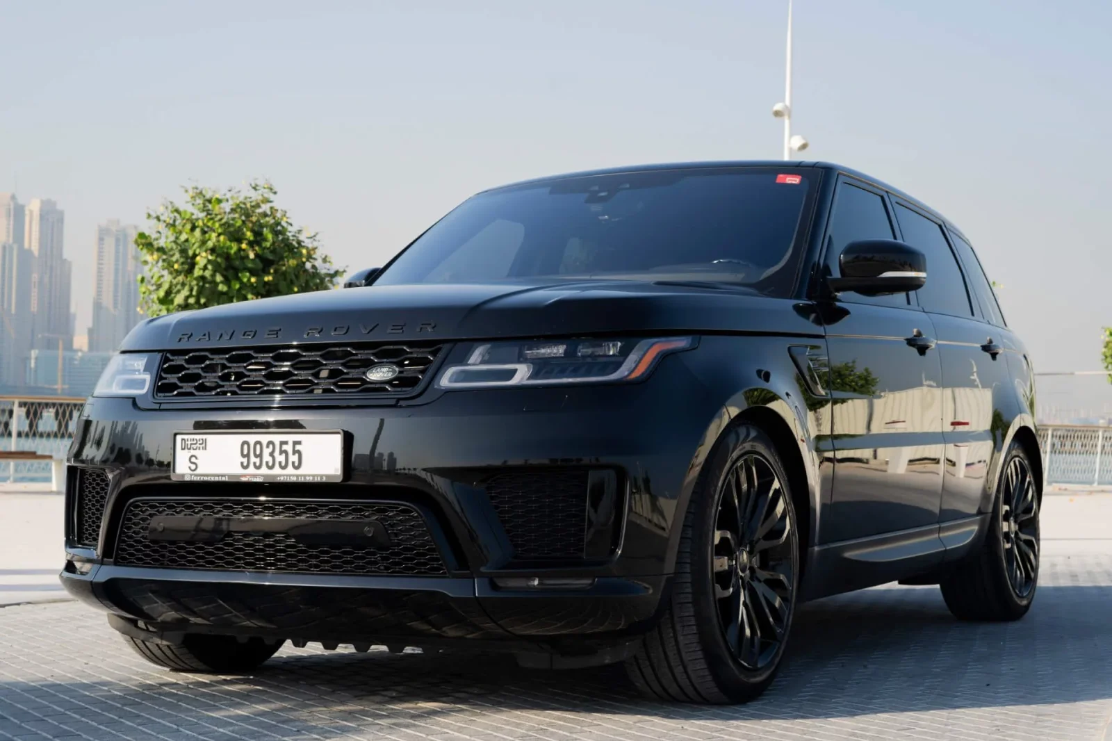 Kiralık Land Rover Range Rover Sport  Siyah 2020 içinde Dubai