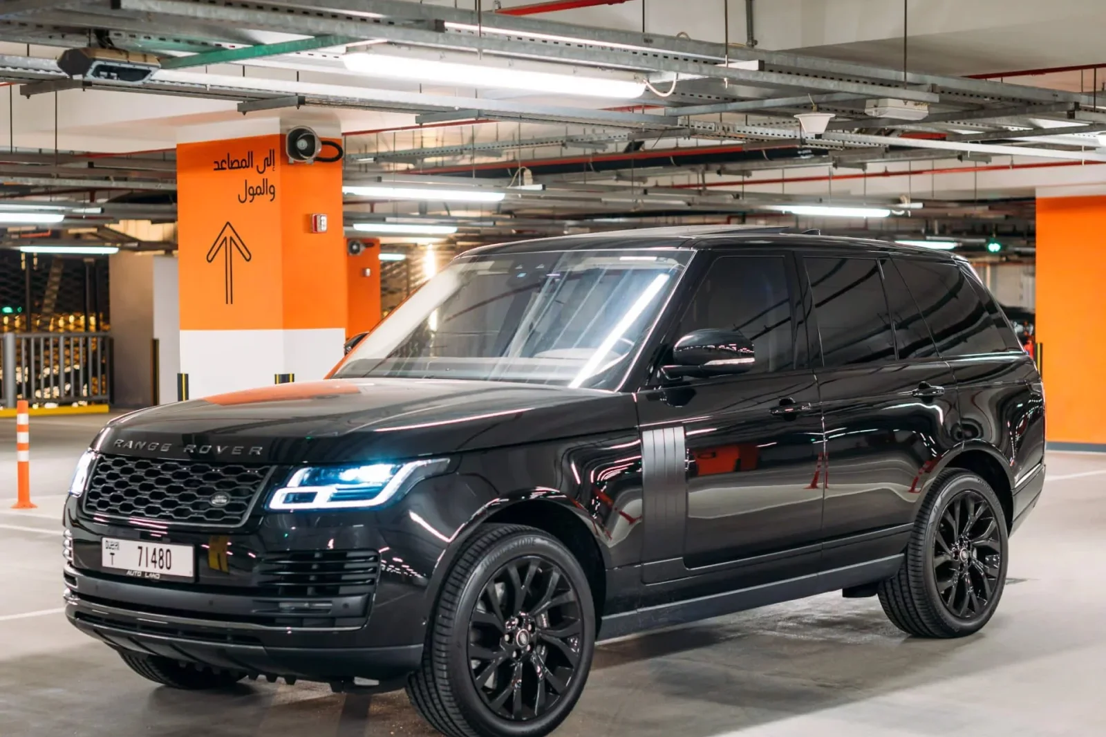 Loyer Land Rover Range Rover Vogue  Noir 2021 en Dubai