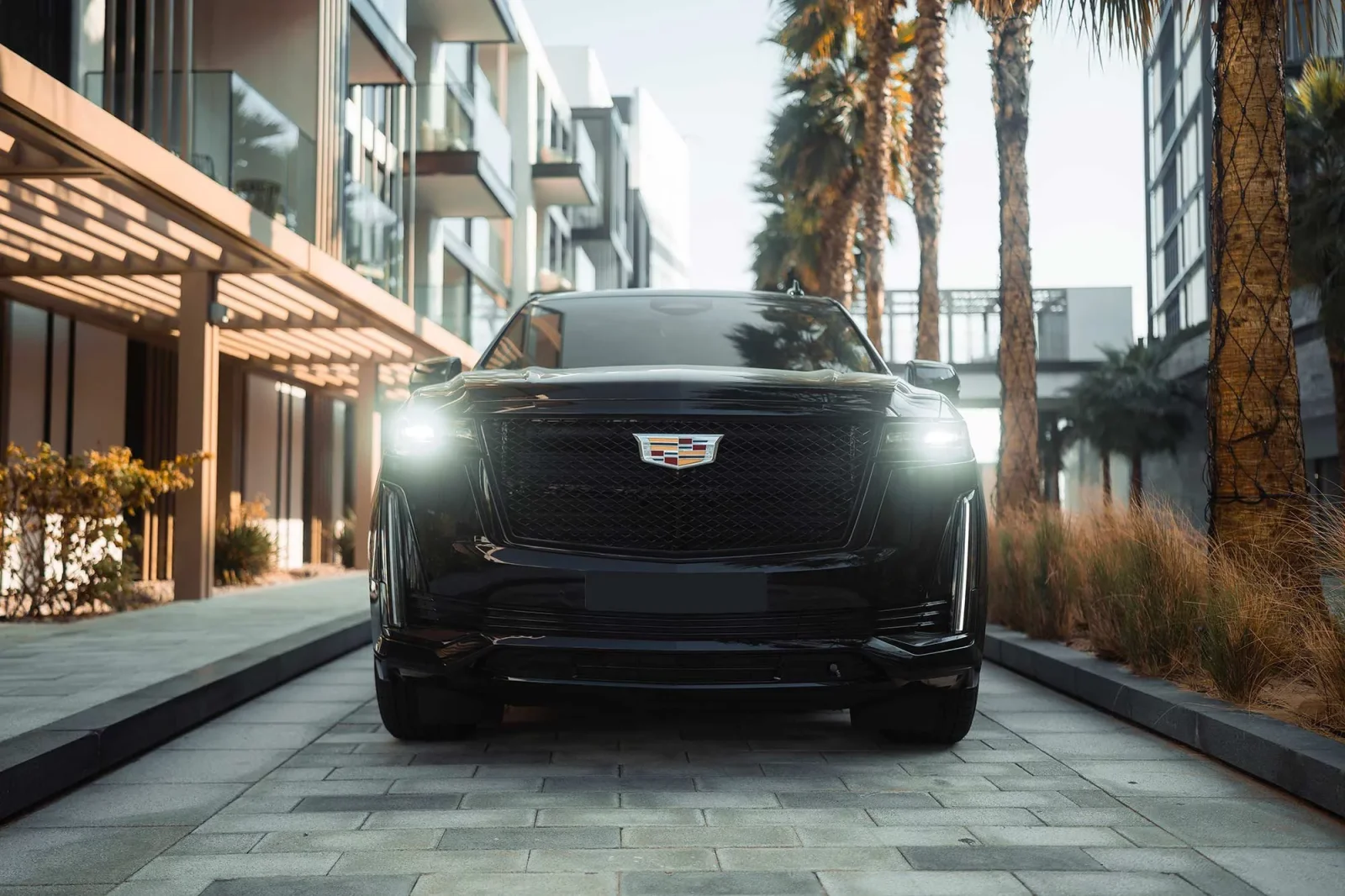 Huren Cadillac Escalade ESV Zwart 2022 in Dubai - 2 