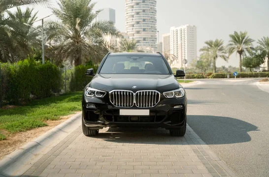 BMW X5 Черный 2021