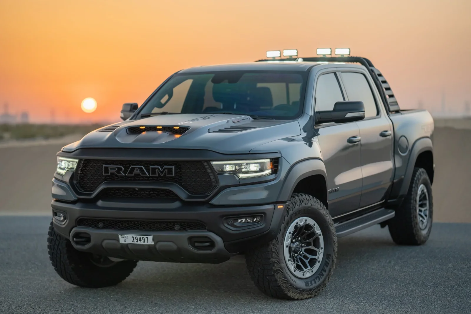 Loyer Dodge Ram TRX  Gris 2021 en Dubai