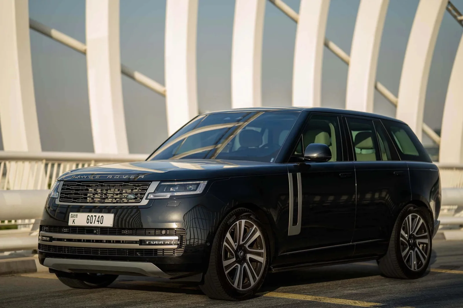 Loyer Land Rover Range Rover HSE Noir 2023 en Dubai