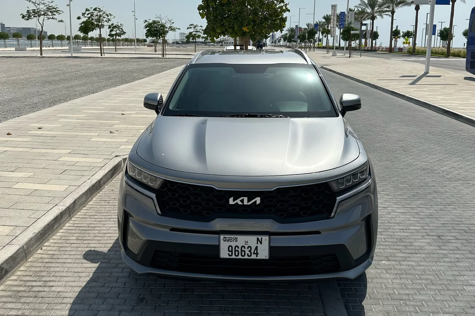 Loyer Kia Sorento  Gris 2023 en Dubai