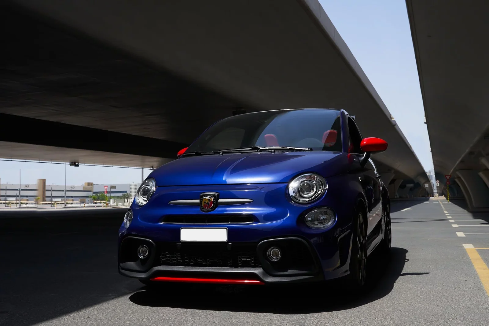 Affitto Abarth 595 Competizione Blu 2021 in Dubai