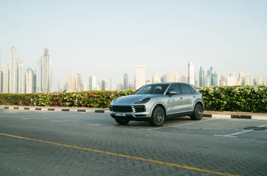 Porsche Cayenne Argent 2023