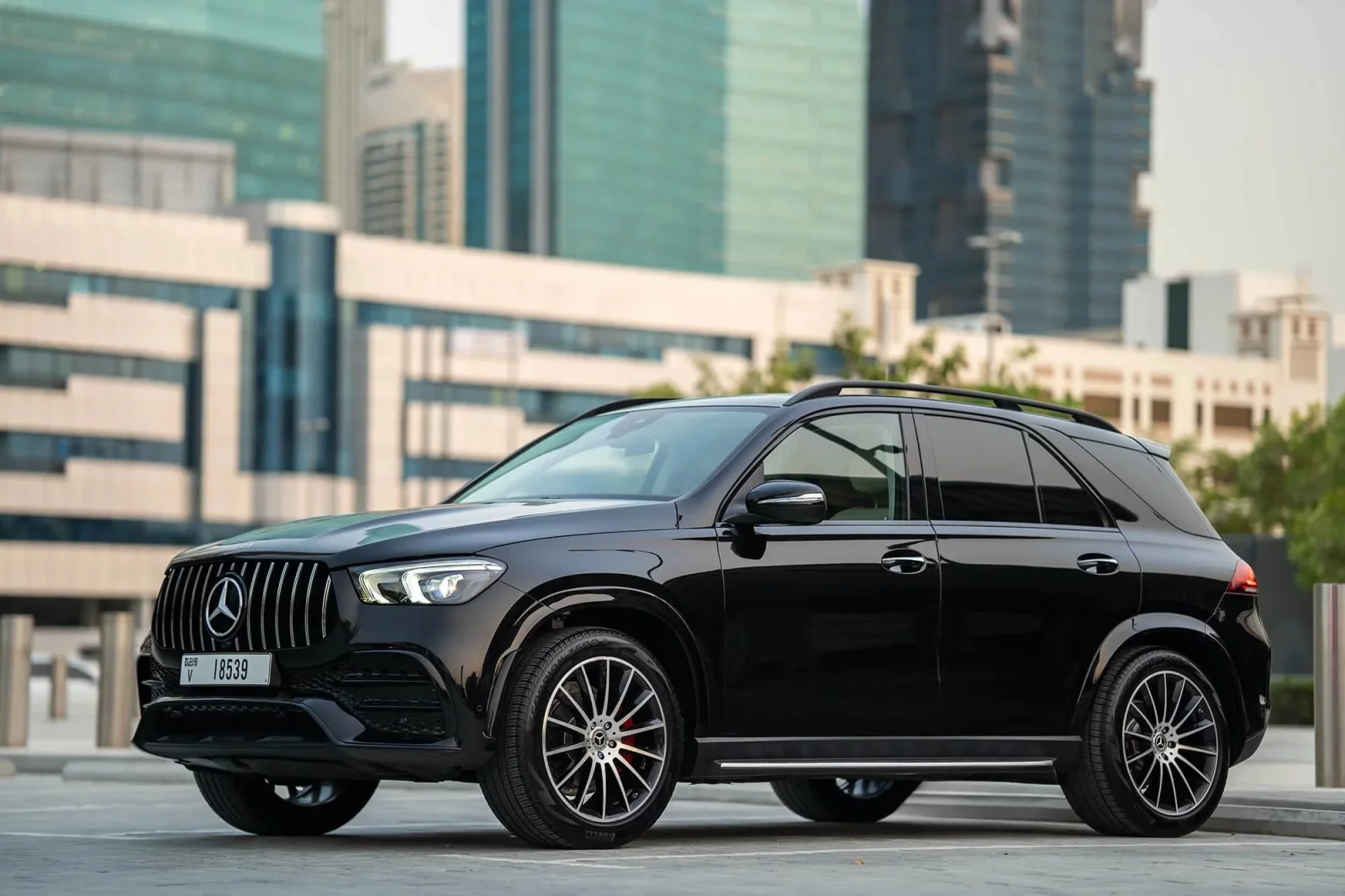 Alquiler Mercedes-Benz GLE 350 Negro 2022 en Dubái