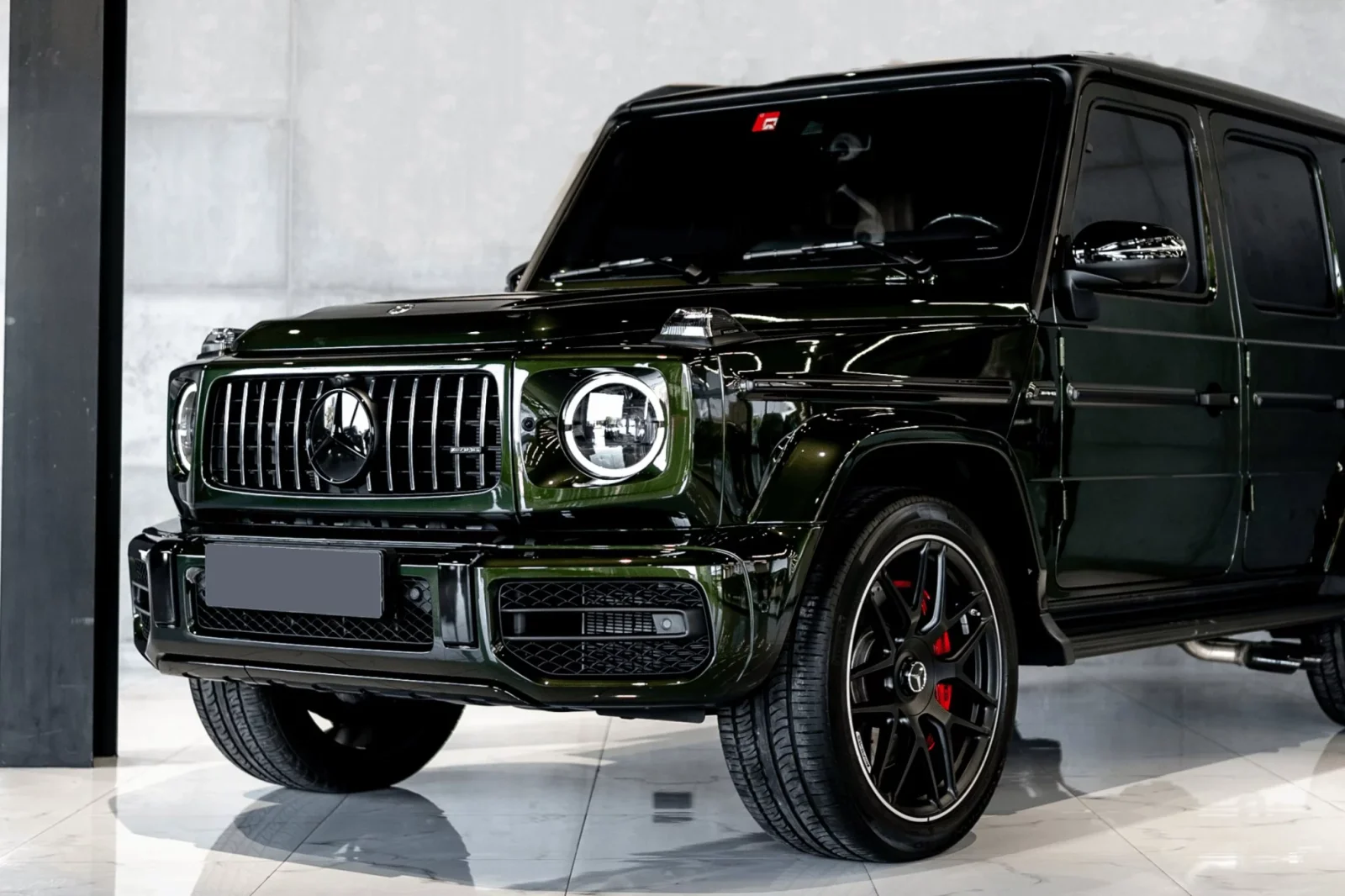 Kiralık Mercedes-Benz G-Class G63 AMG Yeşil 2022 içinde Dubai