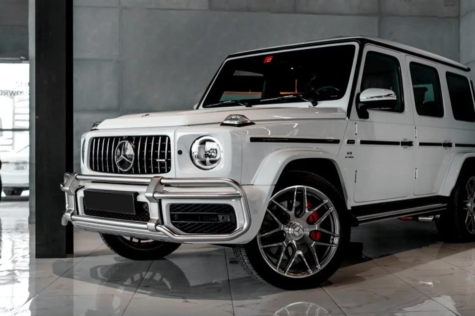 Kiralık Mercedes-Benz G-Class G63 AMG Beyaz 2022 içinde Dubai