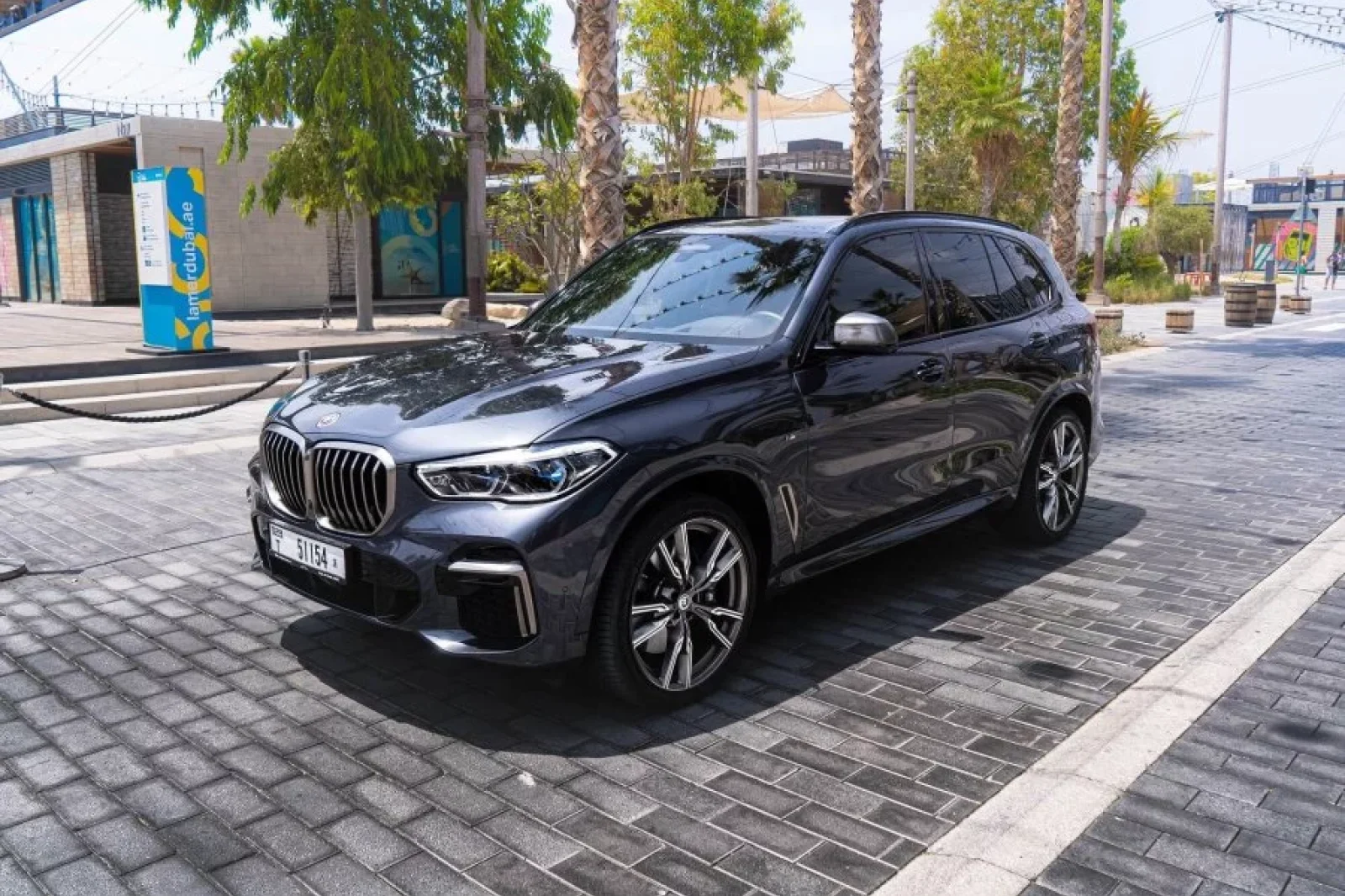 Loyer BMW X5  Gris 2022 en Dubai