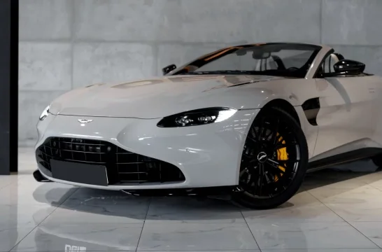 Aston Martin Vantage Gris 2022