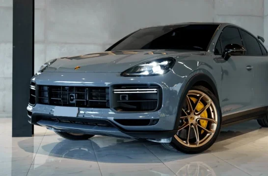 Porsche Cayenne GT Azul 2022