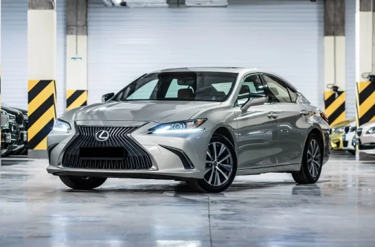 Lexus ES250 Silver 2021