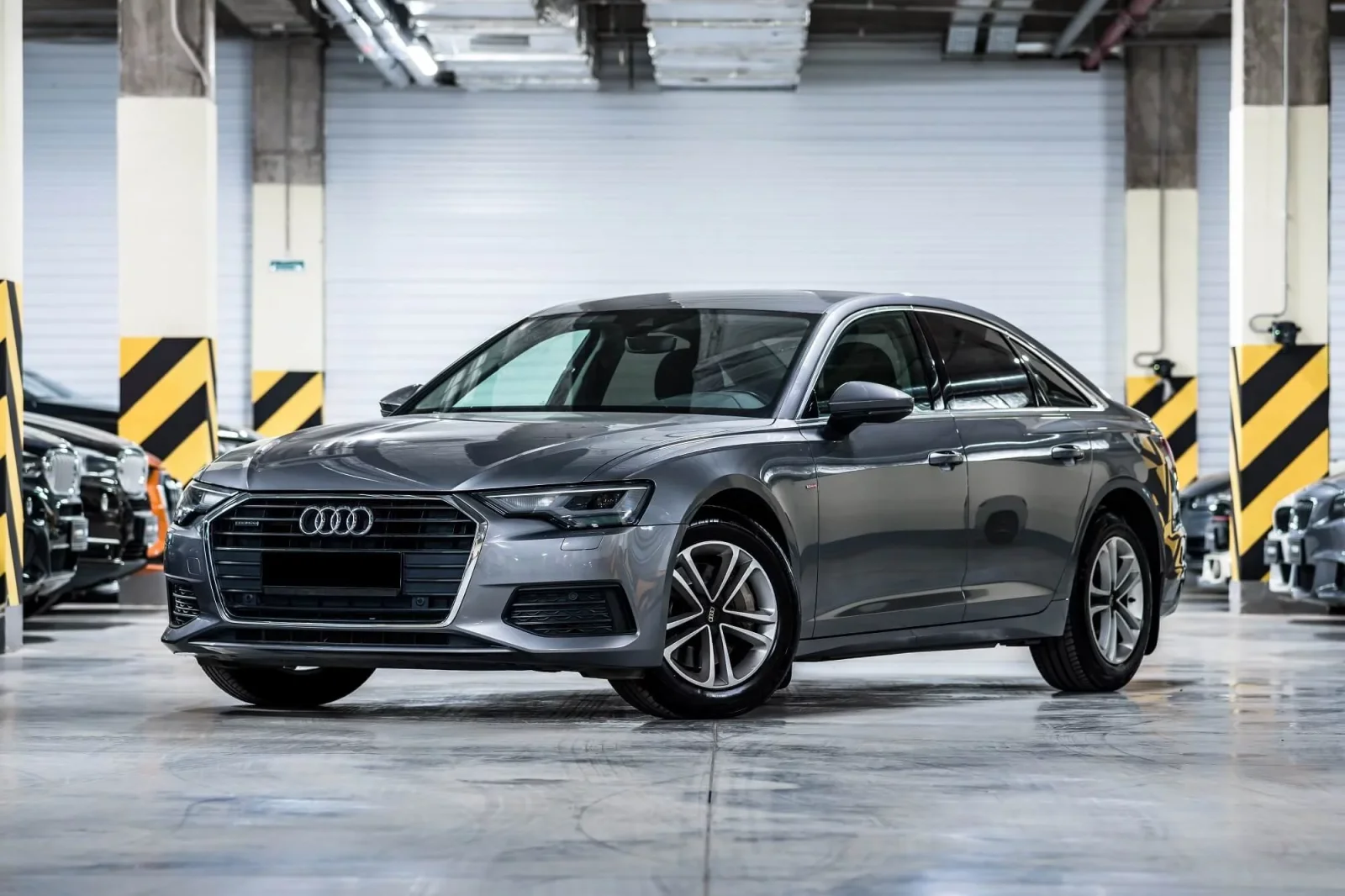 Loyer Audi A6  Argent 2021 en Dubai