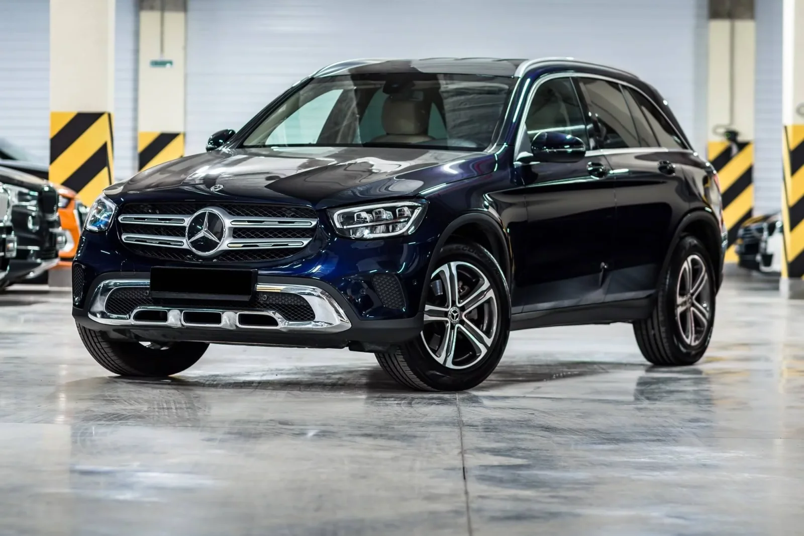 Kiralık Mercedes-Benz GLC 200 Mavi 2021 içinde Dubai