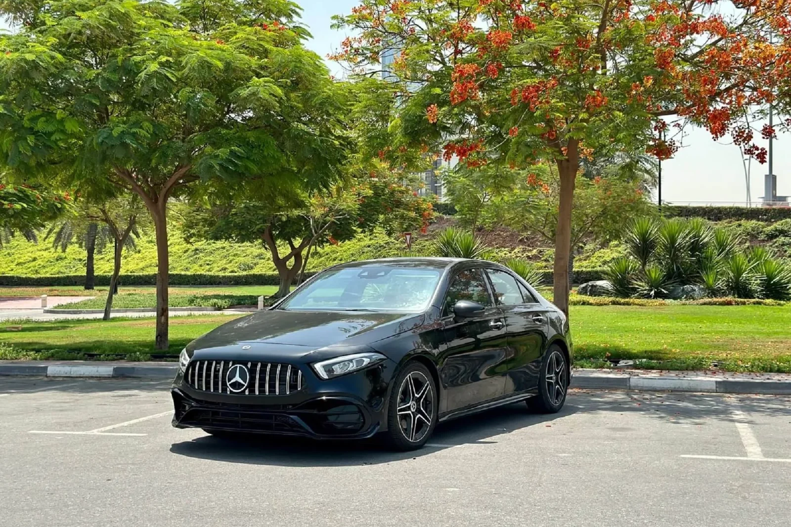 Loyer Mercedes-Benz A-Class 220 Noir 2022 en Dubai