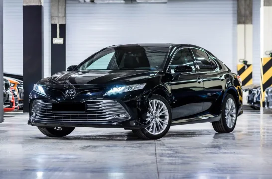 Toyota Camry Black 2021