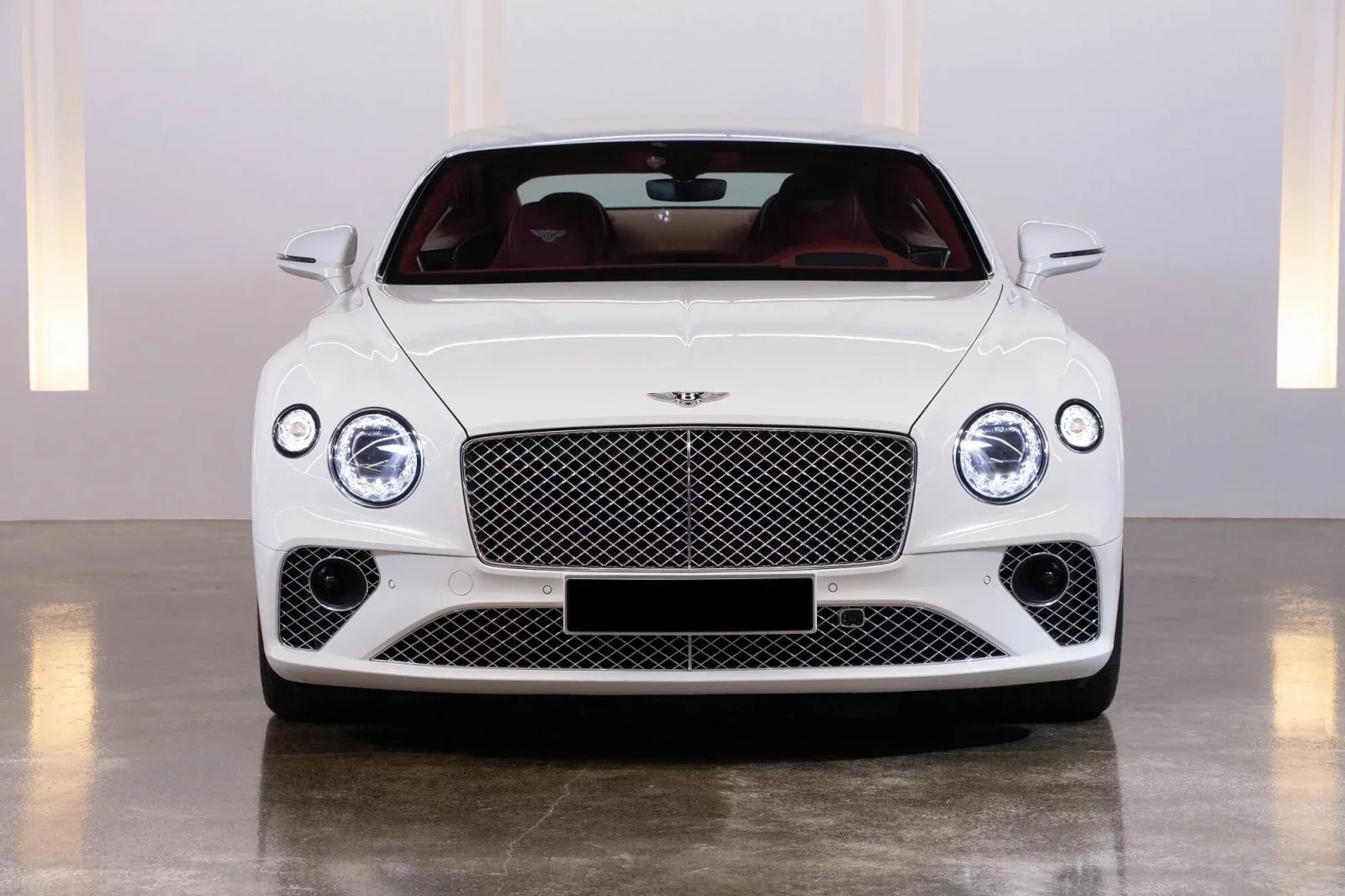 Аренда Bentley Continental GT Белый 2022 в Дубае