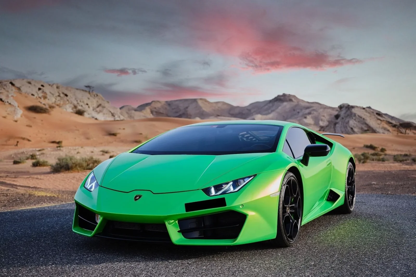 Аренда Lamborghini Huracan  Зеленый 2021 в Дубае