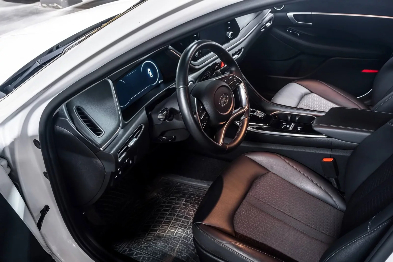 Huren Hyundai Sonata  Wit 2022 in Dubai - 6 