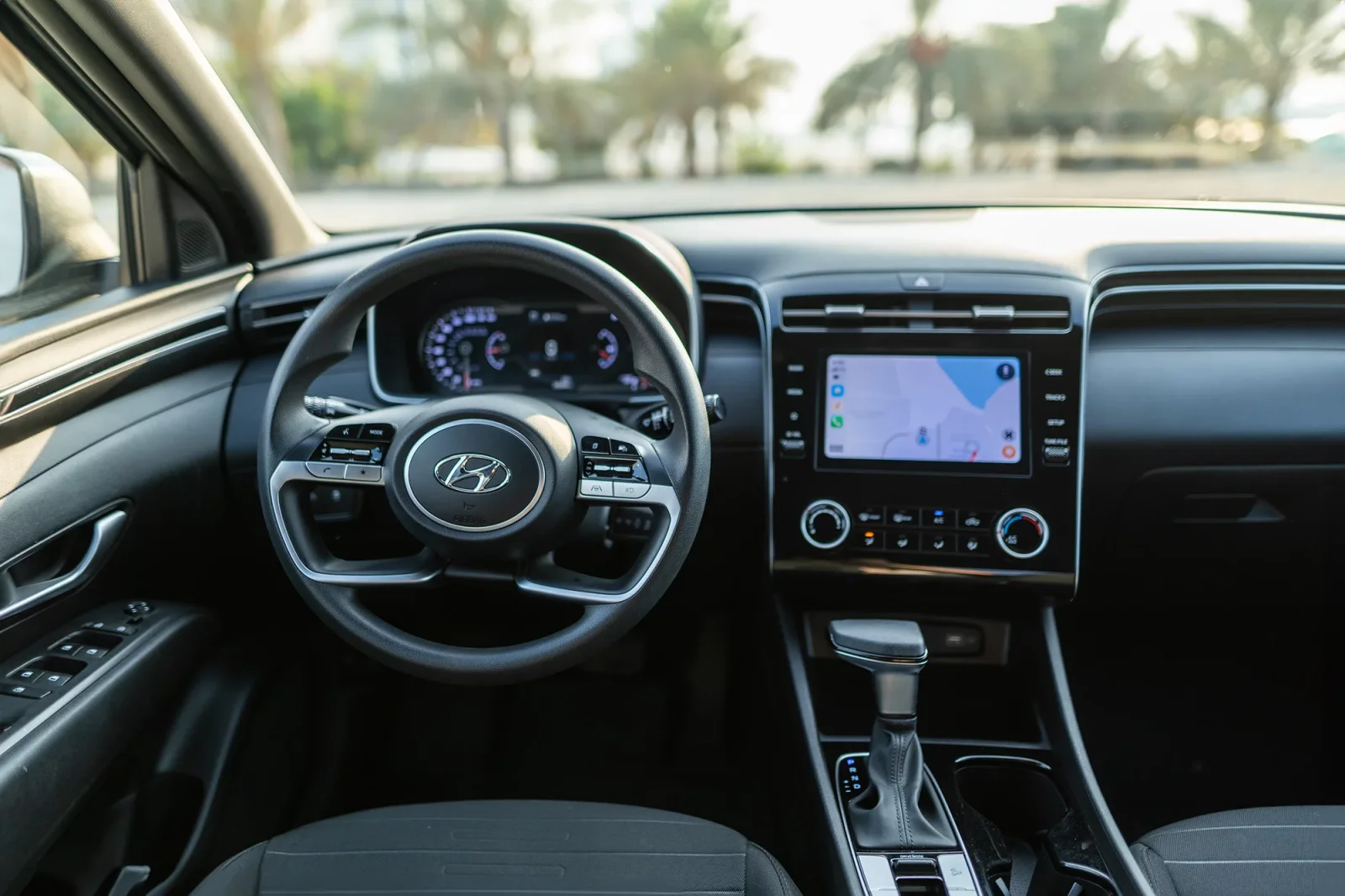 Huren Hyundai Santa Cruz  Grijs 2022 in Dubai - 3 